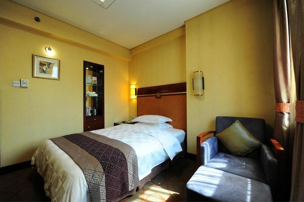 Beijing Guangxi Hotel Экстерьер фото